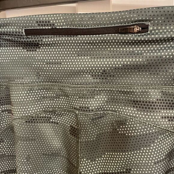 LIKE new RBX exercise pants size XS - Picture 4 of 5